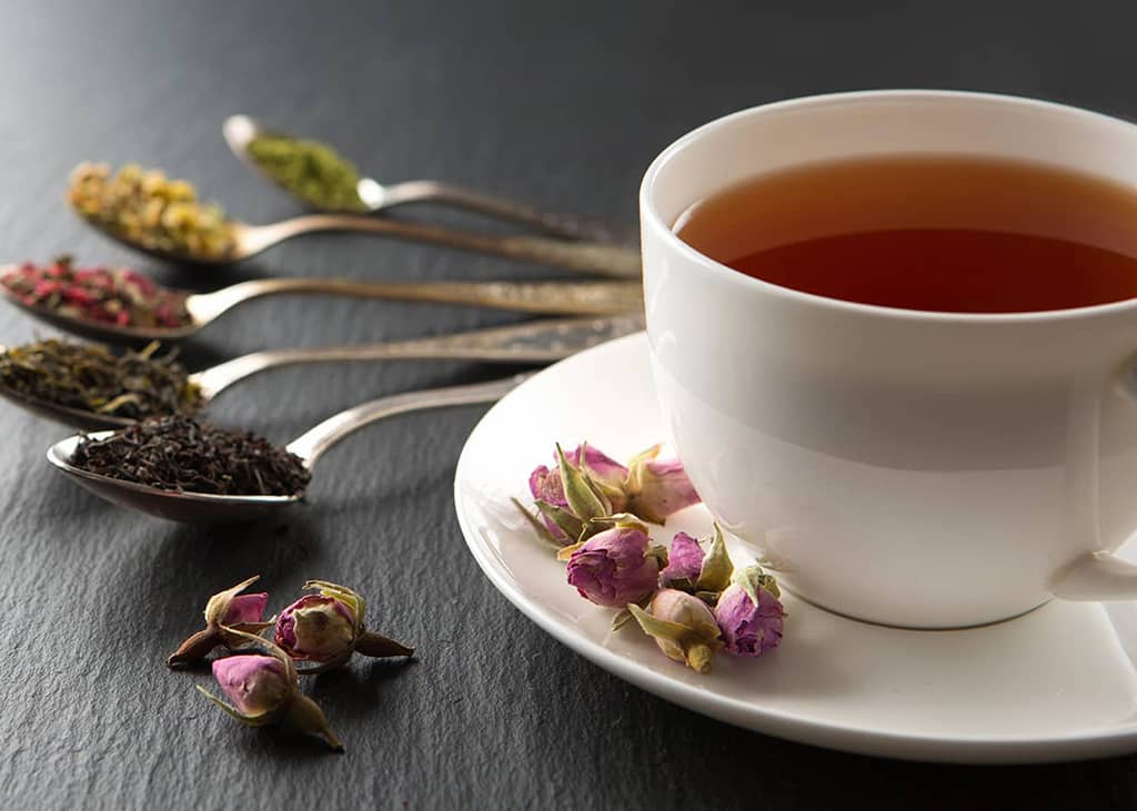slaaf Wegversperring Depressie Drying and Blending Herbal Tea Leaves at Home | Brod & Taylor